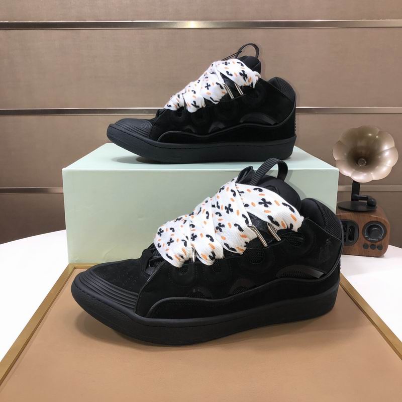 Viral Lace Black Sneakers